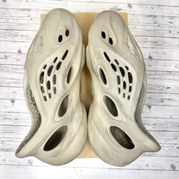 Adidas Yeezy foam runner ‘Stone Sage’ | Size 13M - Picture 4 of 8